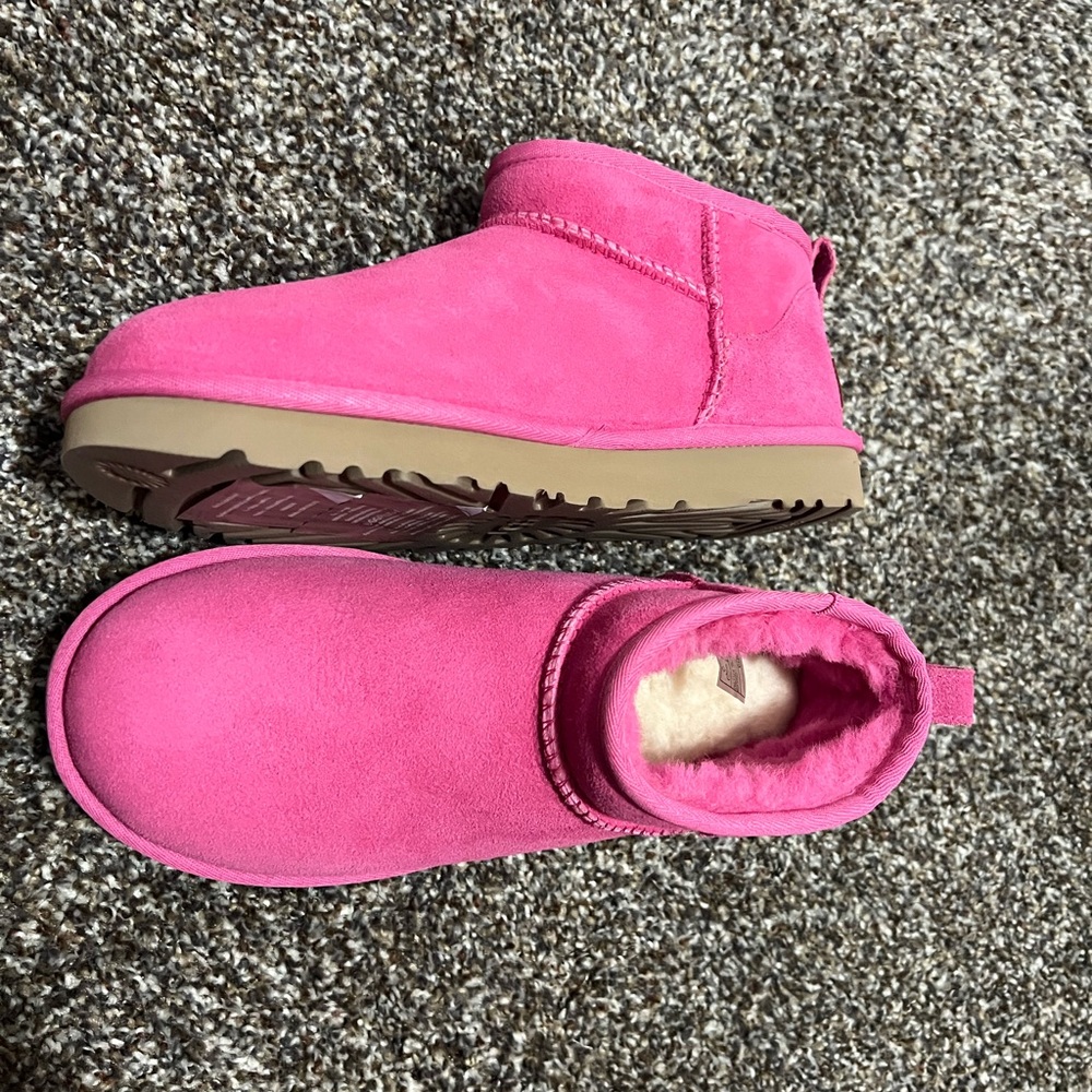Classic Ultra Mini Uggs - Pink